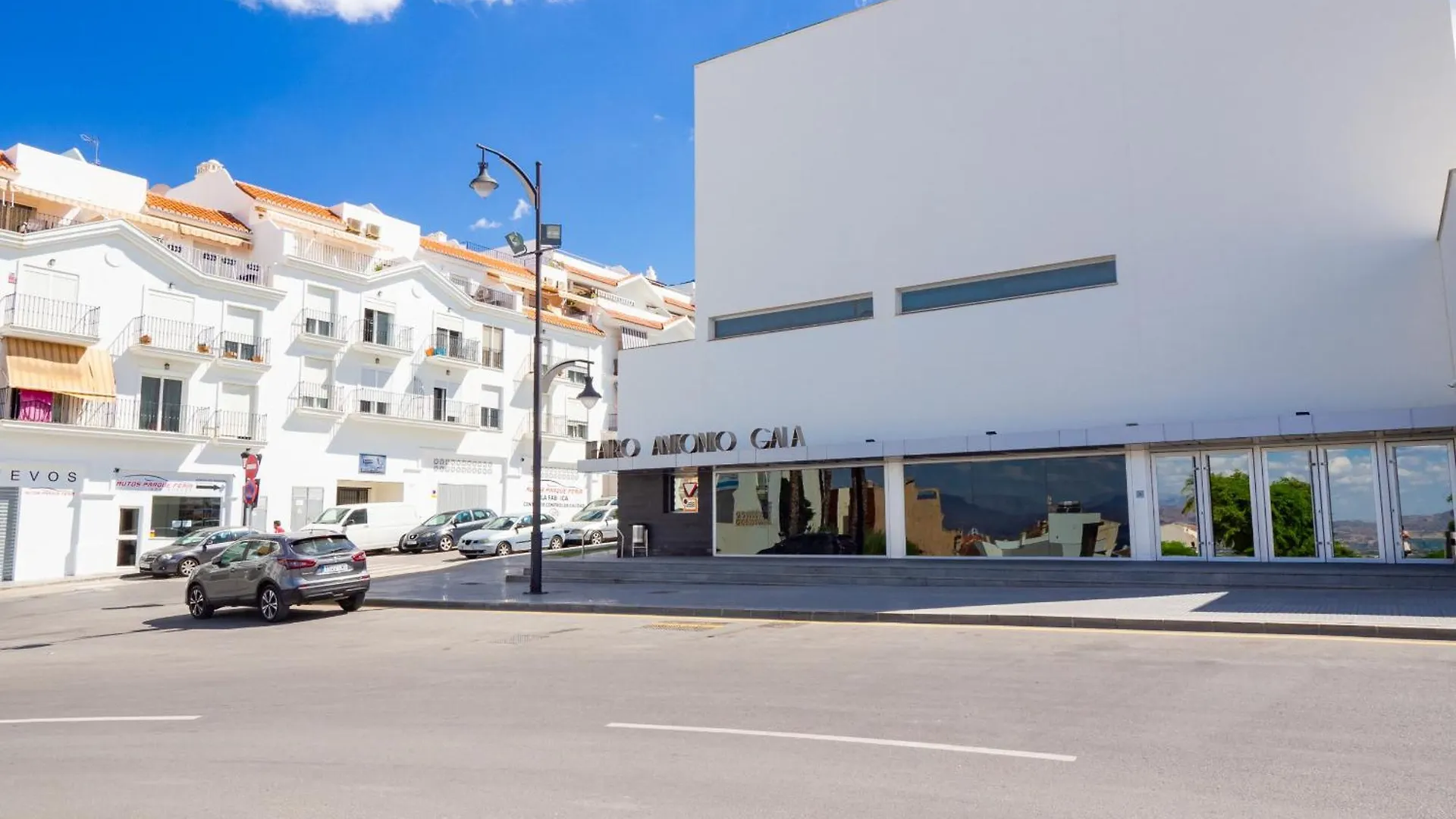 Cubo'S Urban Suite Town Centre Alhaurin el Grande Apartment