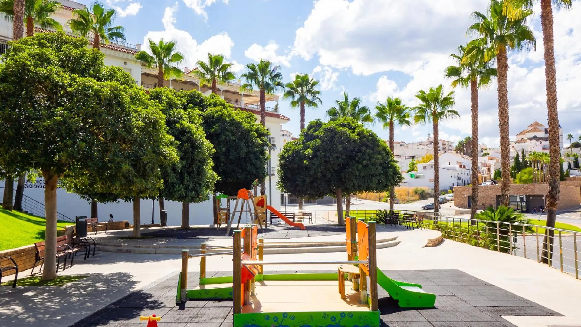 Cubo'S Urban Suite Town Centre Alhaurin el Grande Apartment