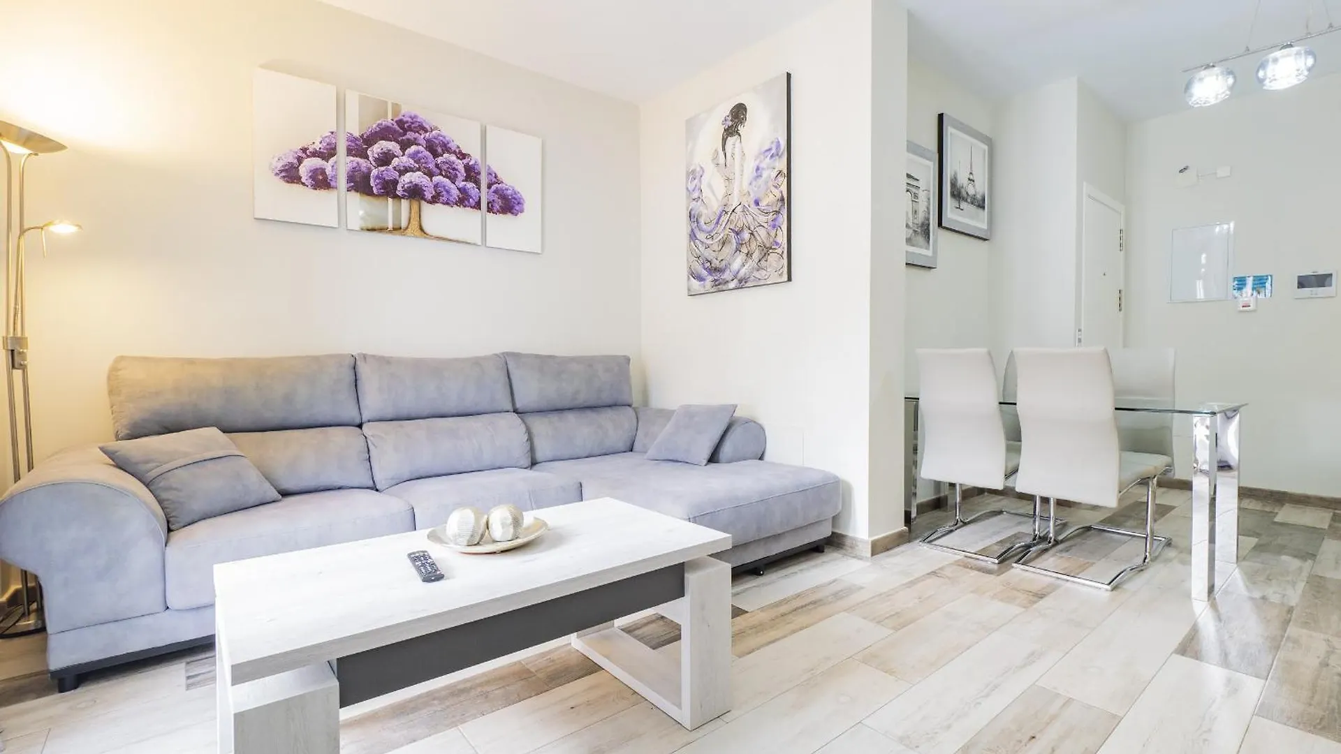 Cubo'S Urban Suite Town Centre Alhaurin el Grande Apartment